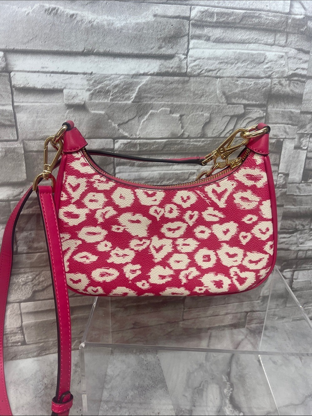 Michael Kors Pink and Cream Heart Leopard Print Crossbody & Matching Card Case - Picture 3 of 9